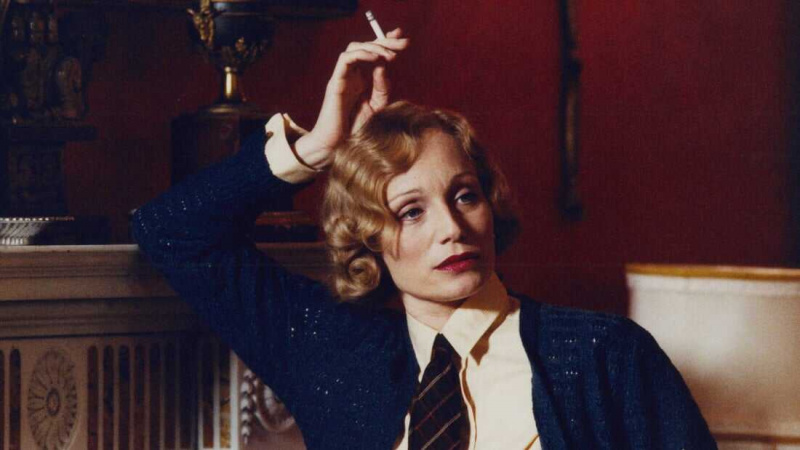   Gosford Park (2001)