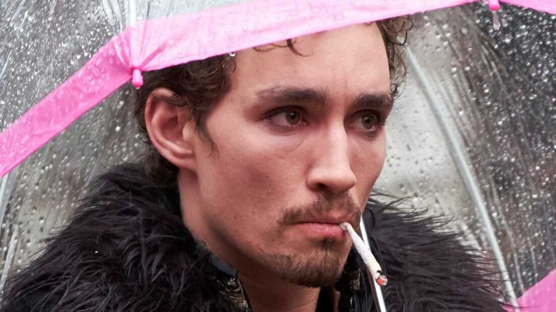   Klaus Hargreeves (The Umbrella Academy)