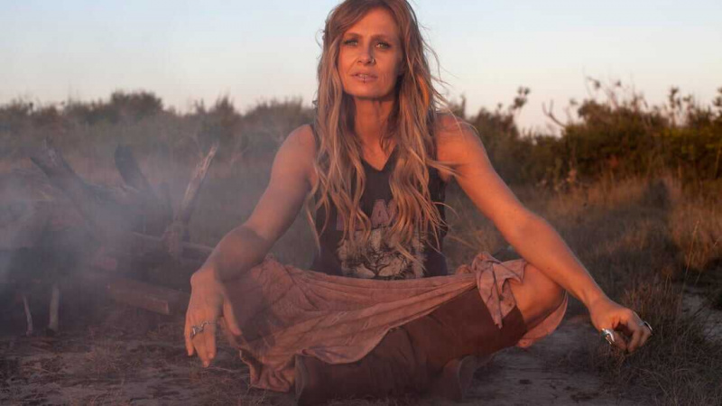   Kasey Chambers
