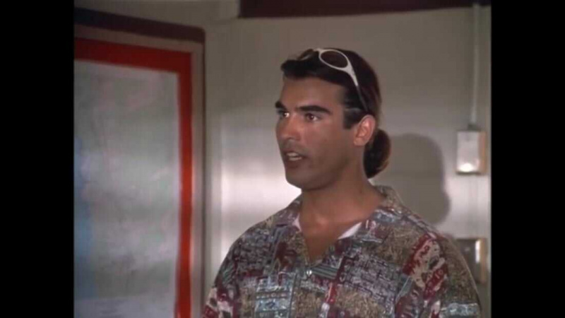   Poza rajem (1998)