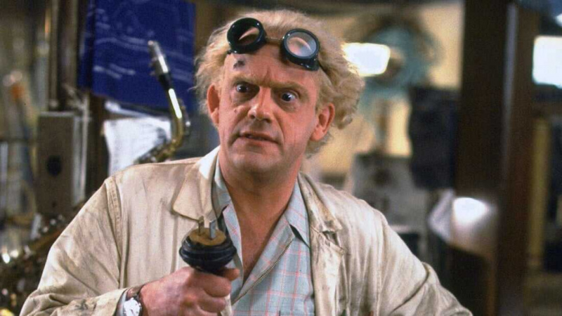   Dr Emmett Brown (Povratak u budućnost)