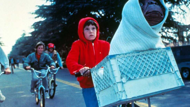   Elliot (E.T. Izvanzemaljac)