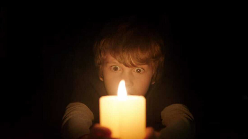   Luminile stinse (2016)