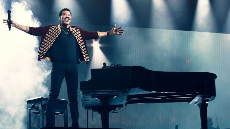   Lionel Richie