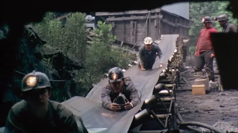   Hrabstwo Harlan, USA (1976)