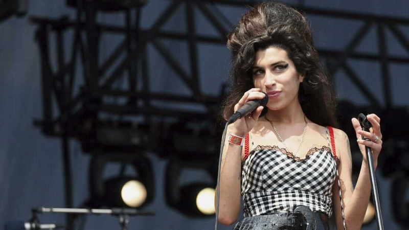   Amy Winehouse