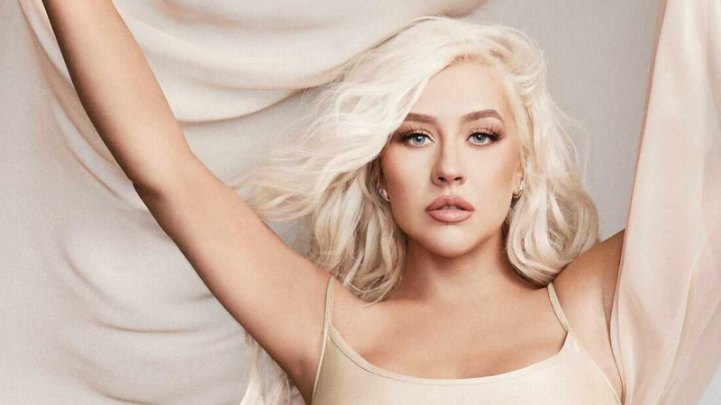  Christina Aguilera