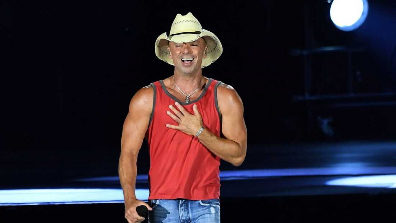   Kenny Chesney