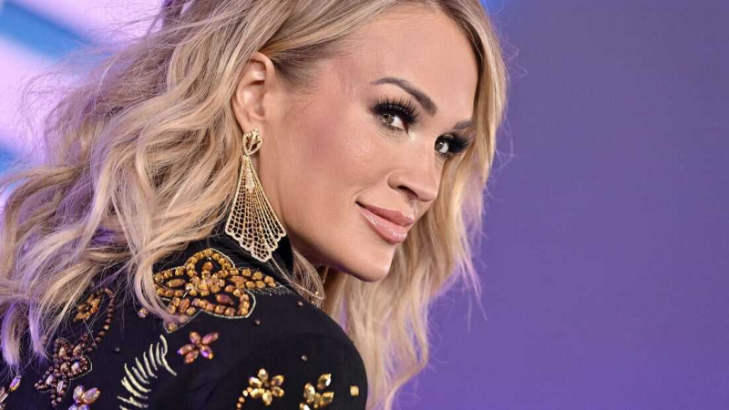   Carrie Underwood