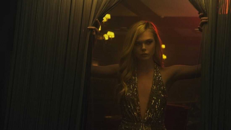   Neonski demon (2016)