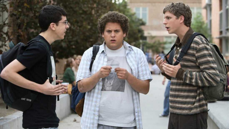   Есть SuperBad на Hulu?