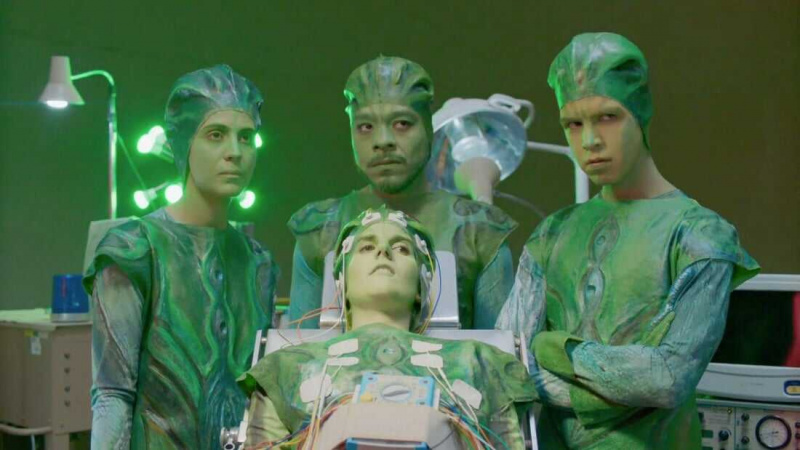   Espooky'ler (TV Dizisi 2018–2022)