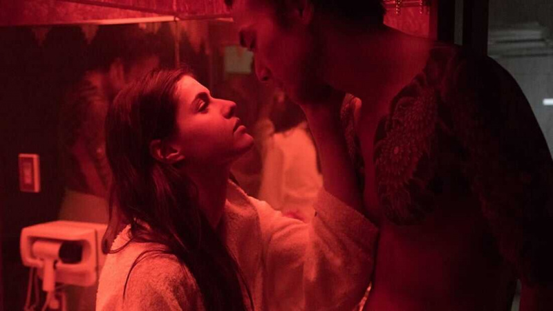   Lost Girls and Love Hotels (2020)