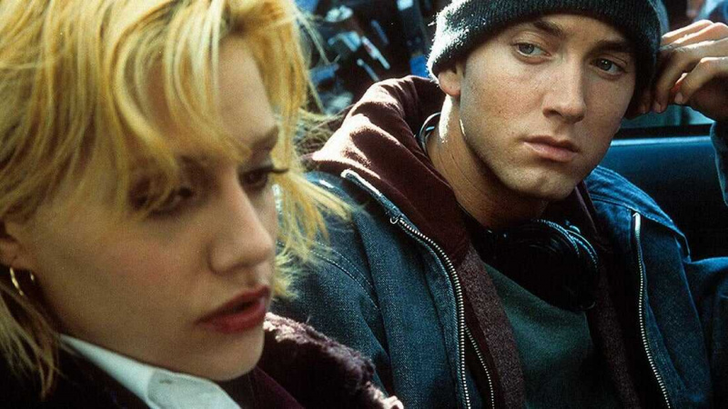   8 mil (2002)