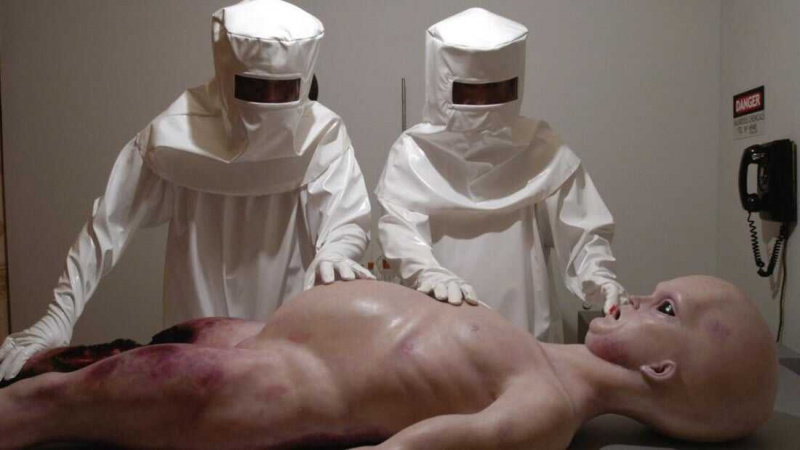   Аутопсия на извънземни (2006)