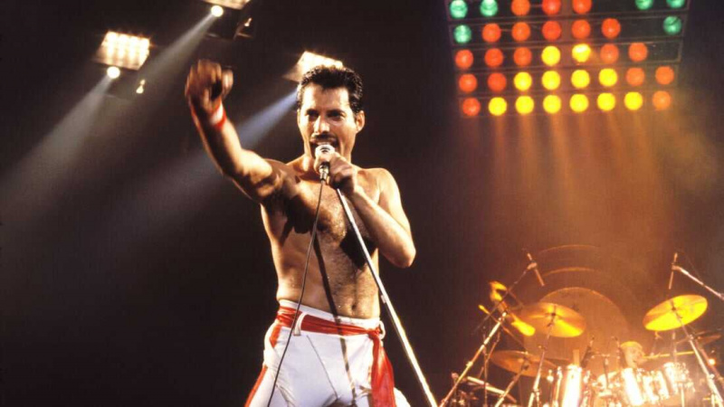   Freddie Mercury (kuningatar)