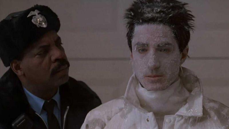   Сам у кући 3 (1997)
