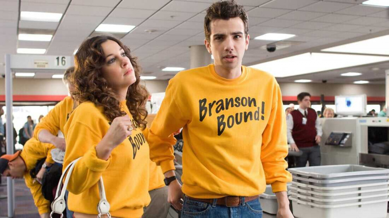  Тя's Out of My League (2010)