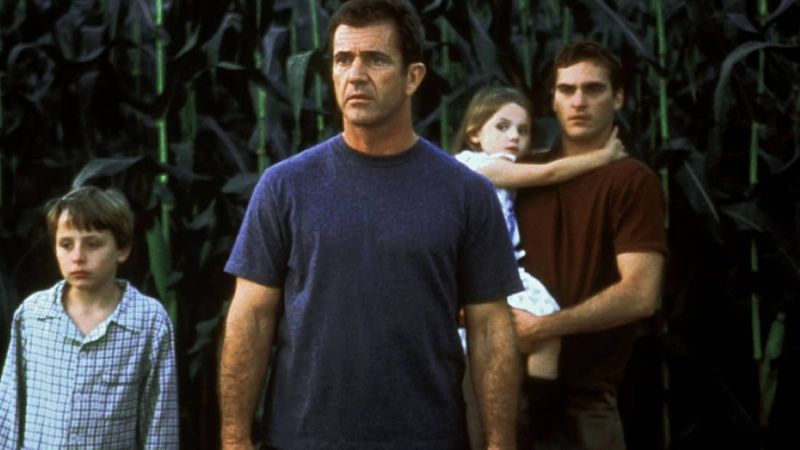   Signs (2002)