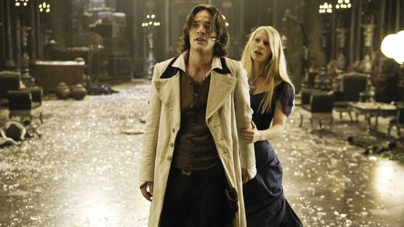   Звездана прашина (2007)