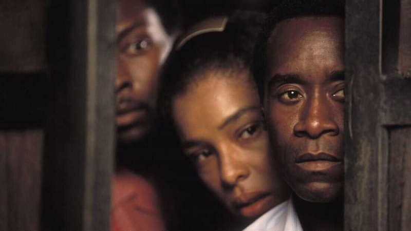   Hotel Ruanda (2004)