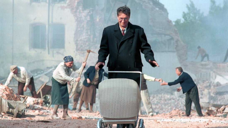   Divided We Fall (2000)