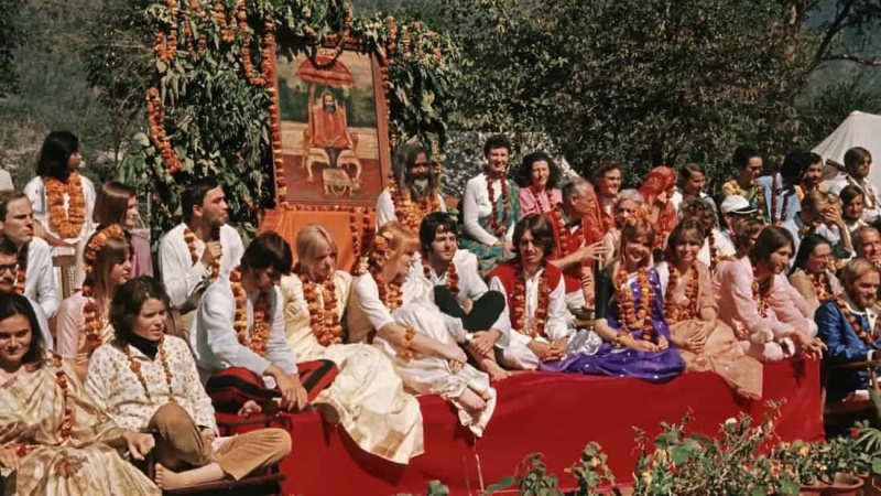   The Beatles in Indija (2021)