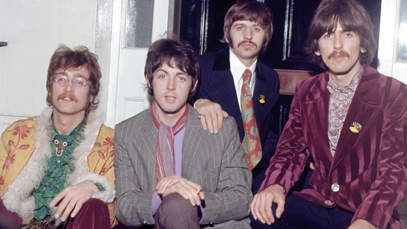   Zgodbe o Beatlesih (2011)