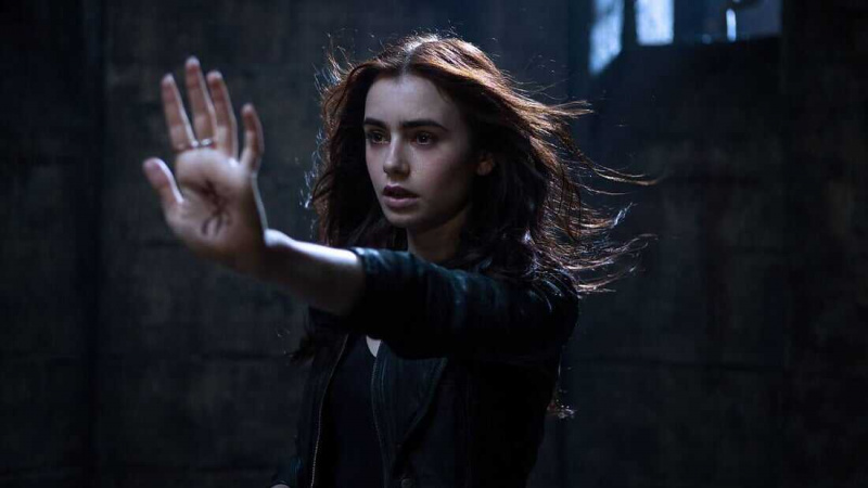   The Mortal Instruments: City of Bones (2013)