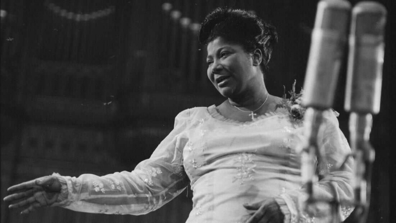   Mahalia Jackson