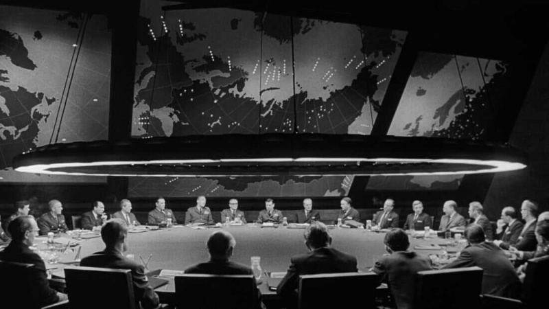   Dr. Strangelove หรือ: ฉันเรียนรู้ที่จะหยุดกังวลและรักระเบิดได้อย่างไร (1964)