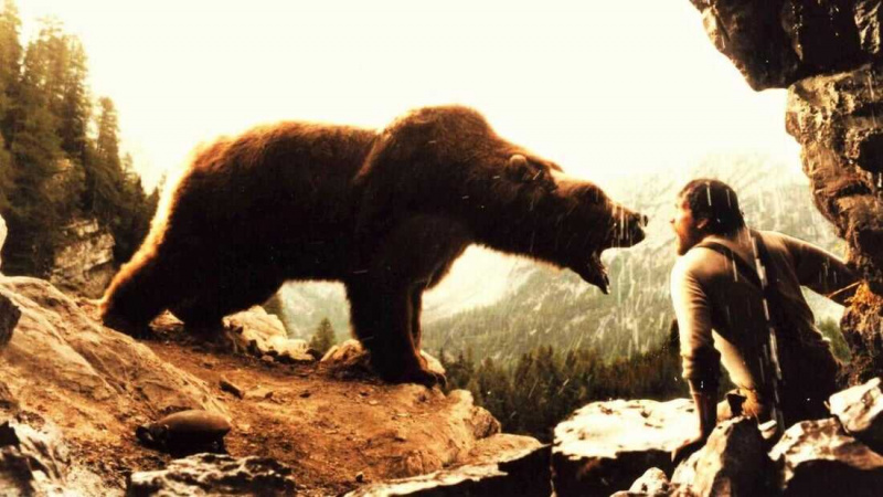   L'ours (1988)