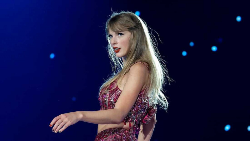   Taylor Swift