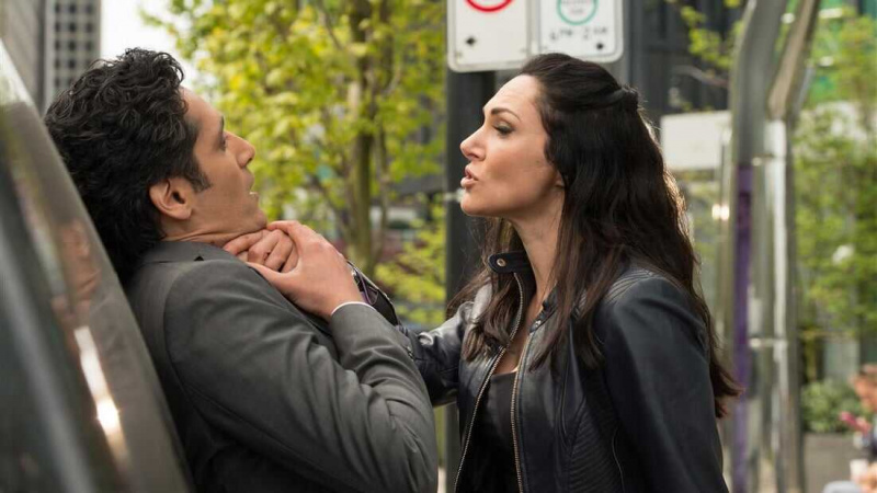   „Continuum“ (TV serialas, 2012–2015 m.)