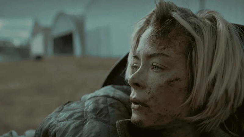   Rose (jouée par Jaime King)