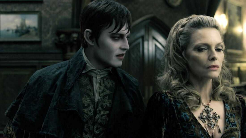   Dark Shadows (2012)