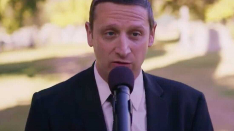   Jeg tror du bør forlate med Tim Robinson (TV-serie 2019– )