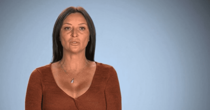   Λάθος': Flora finds out her 'SpongeBob square boob' implants are covered with bird sh*t material | MEAWW
