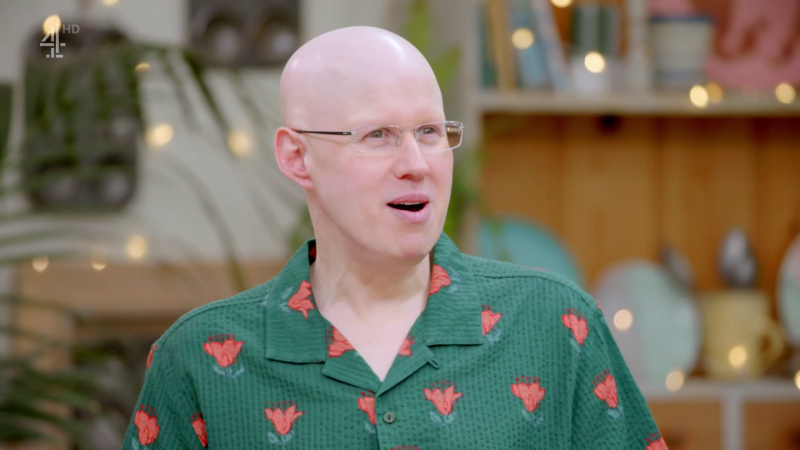   Wszyscy fani Bake Off mówią to samo o Mattze Lucasie, gdy serial triumfalnie powraca | Amerykańskie słońce