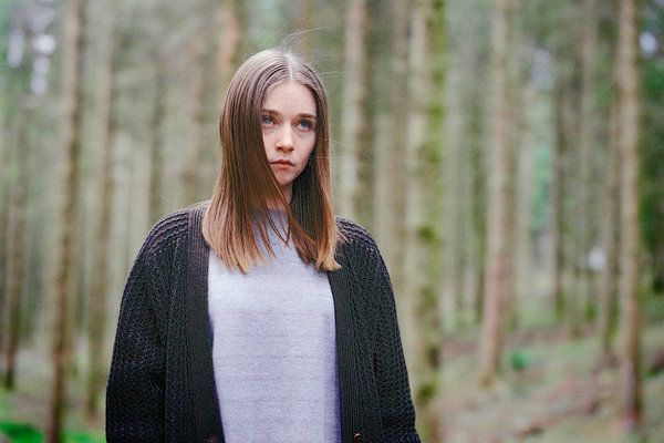 Jessica Barden, Salı günü Netflix