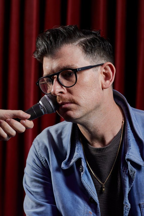 Moshe Kasher en San Francisco recientemente. Argumenta que el trabajo colectivo es un elemento fundamental del stand-up.