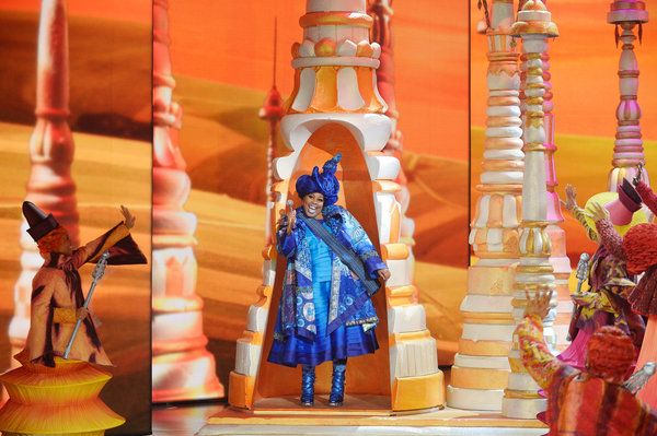 Amber Riley i The Wiz Live! Showet inneholdt også Queen Latifah, Mary J. Blige, David Alan Grier, Ne-Yo, Uzo Aduba, Common og Shanice Williams.