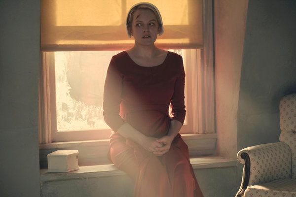 Elizabete Mosa filmā The Handmaid’s Tale.