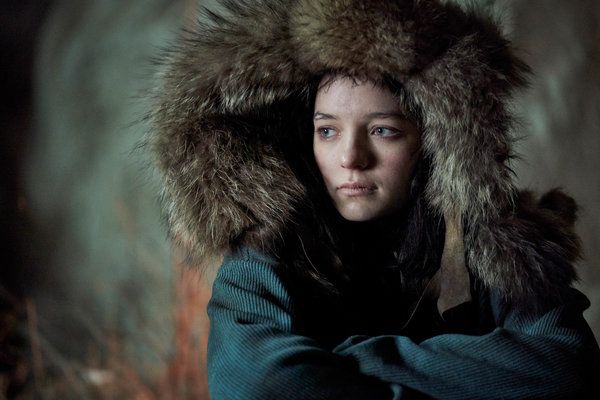 Esme Creed-Miles em Hanna.