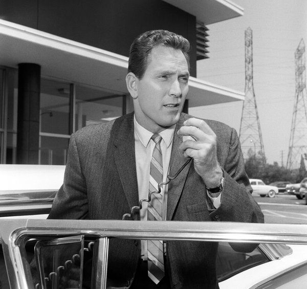 Gregory Walcott leta 1961 v televizijski oddaji 87th Precinct.