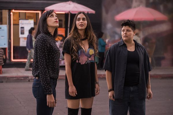 Zľava Mishel Prada, Melissa Barrera a Ser Anzoategui