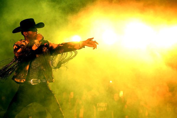 Рэпер Lil Nas X на фестивале в начале этого года. Он выступит на церемонии награждения BET Awards 2019 в воскресенье.