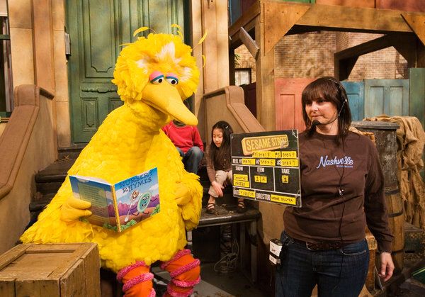 Caroll Spinney som Big Bird under en opptak av Sesame Street i 2008.