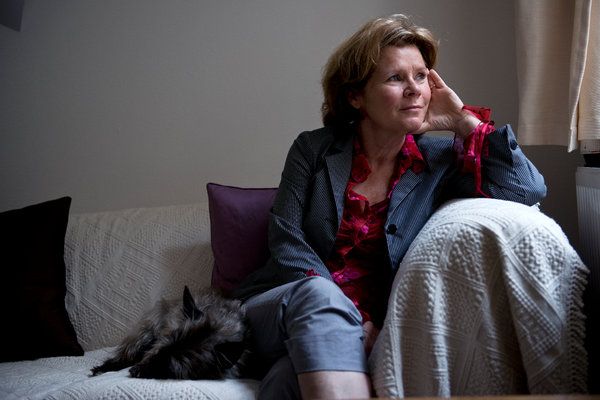 イメルダ・スタウントンは、NetflixのTheCrownでエリザベス2世を演じます。