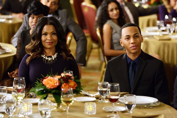 Nia Long og Jahmil French i The Divide on WE.